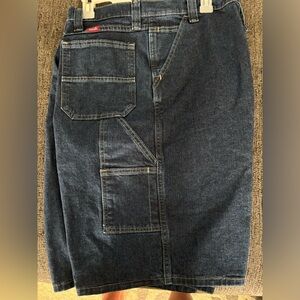 Brand new, tags still in Wrangler Carpenter blue jean shorts.